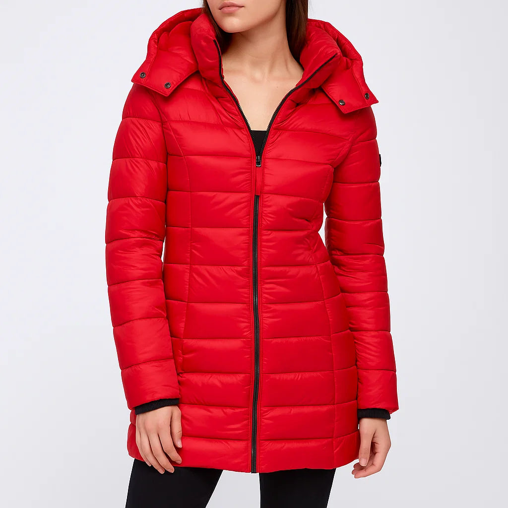 Pikowany płaszcz damski z kapturem, lekki i ciepły na zimę